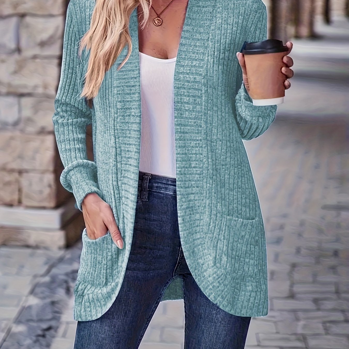 Valmai - Chic Cardigan