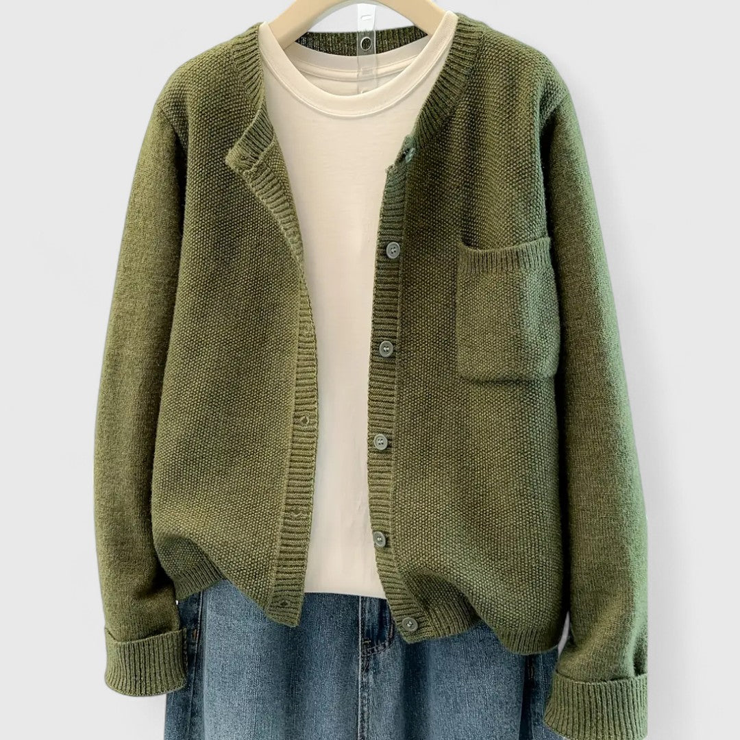 Clara - Relaxed Button-Up Cardigan