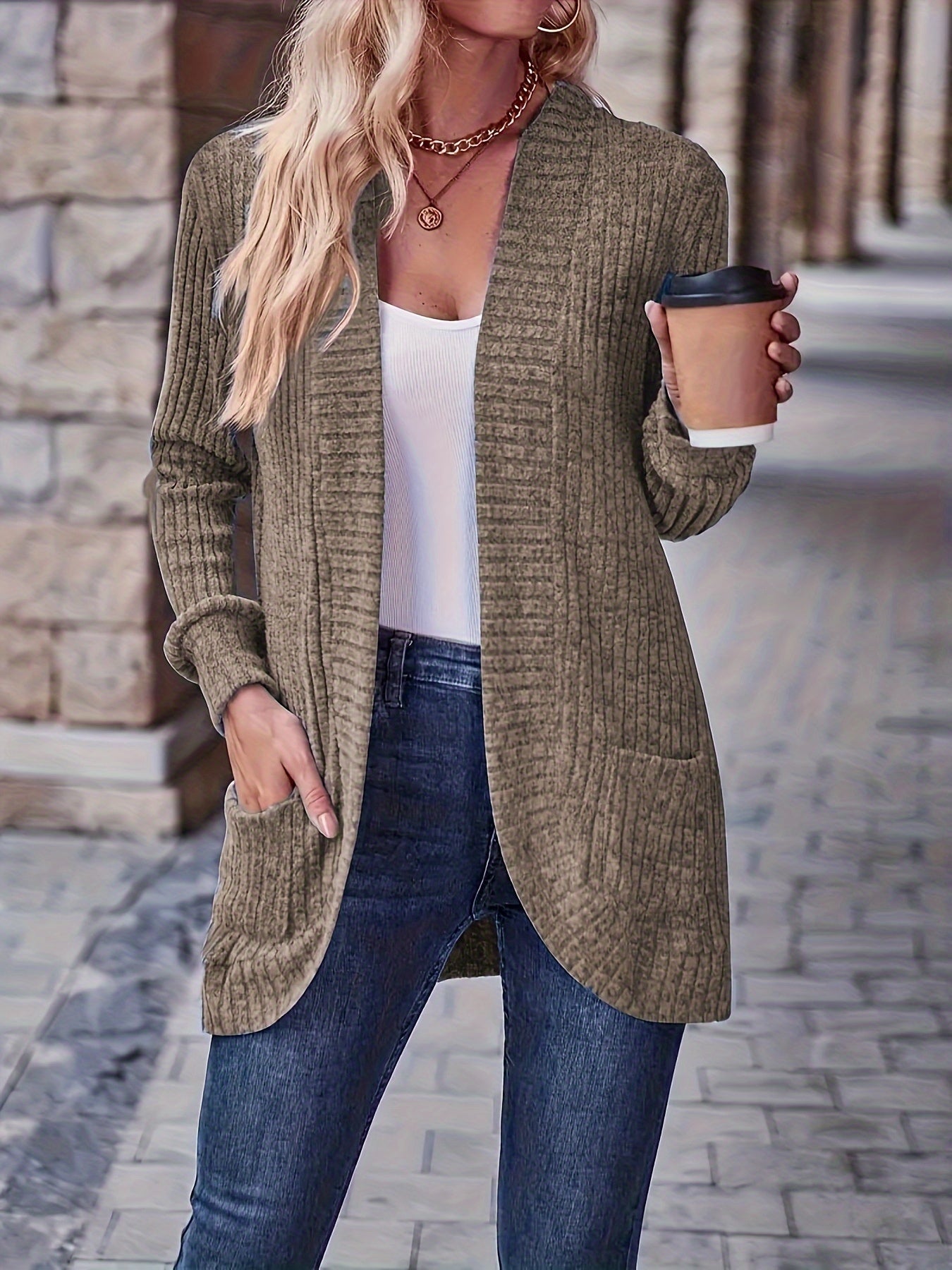 Valmai - Chic Cardigan