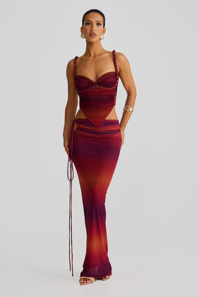 "Lina Ombre Tvådelad Klänning" could be rewritten as "Lina Ombre Tvådelad Klänning Set".