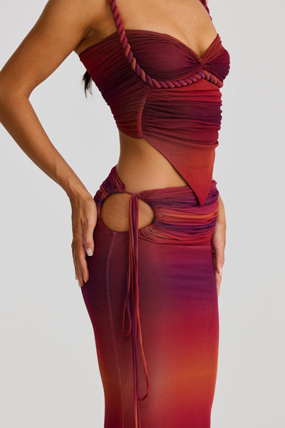 "Lina Ombre Tvådelad Klänning" could be rewritten as "Lina Ombre Tvådelad Klänning Set".