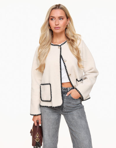 Creme Fleecejacka med Guldknappar