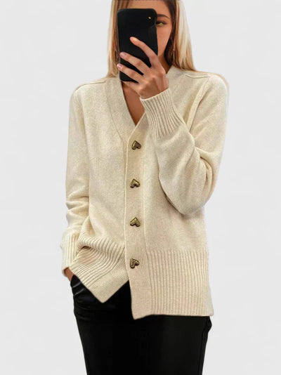 Carey - Chic Cardigan