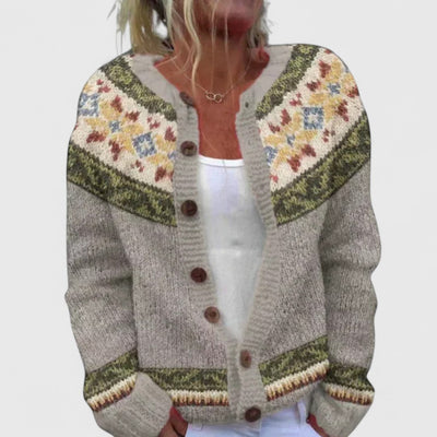 Thalynora - Elegant & Cozy Cardigan