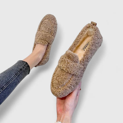 Solene | Elegantly Designed Warm Slippers