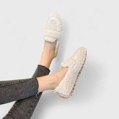 Solene | Elegantly Designed Warm Slippers