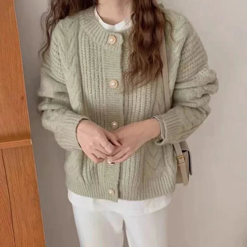 Sarah - Elegant Soft Cardigan