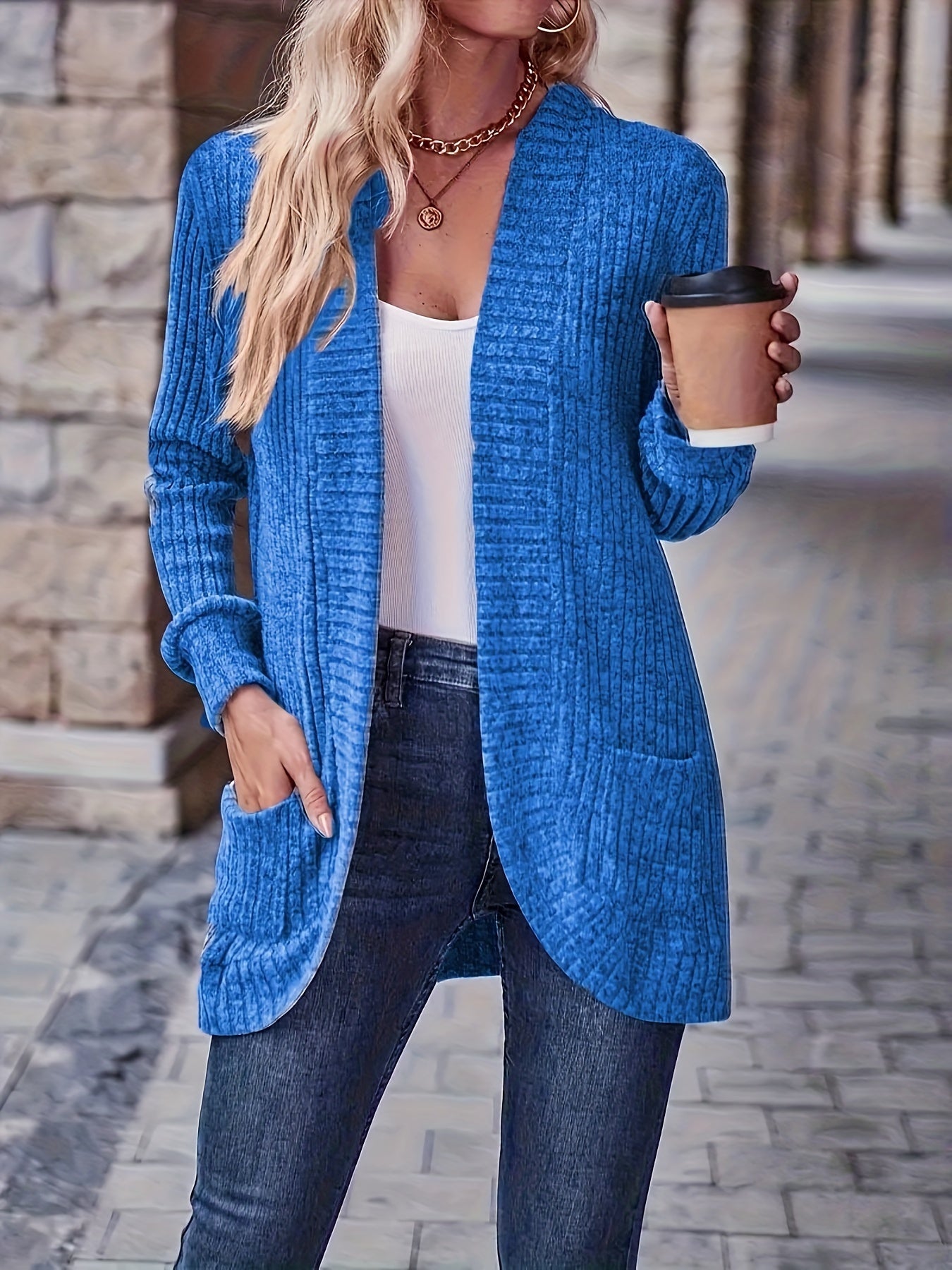 Valmai - Chic Cardigan