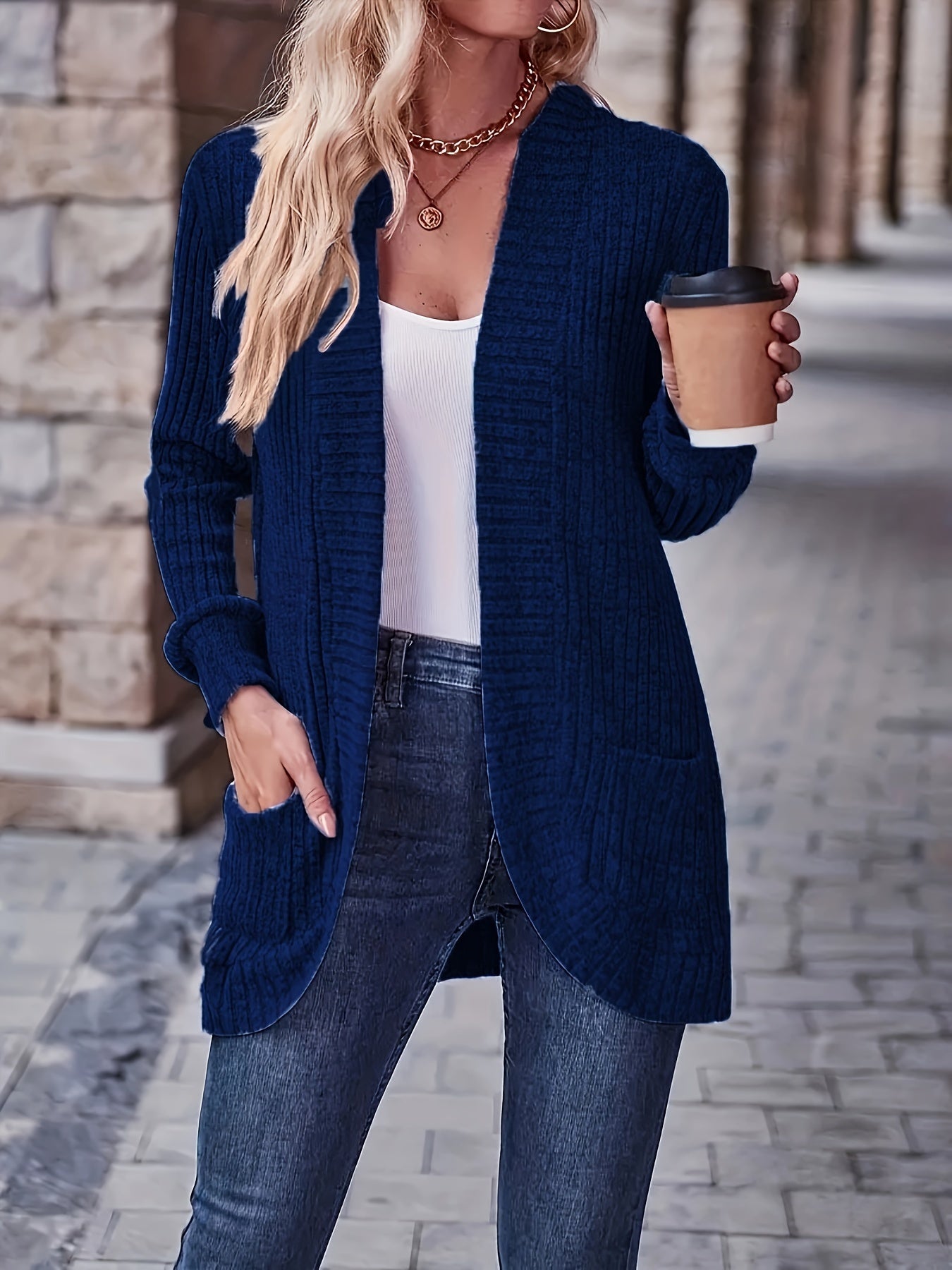 Valmai - Chic Cardigan